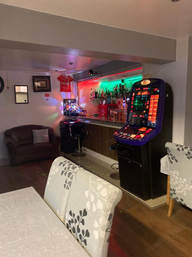 Hotel The Woodfield , Indoor Heated Swimming Pool, Spacious Lounge And Bar